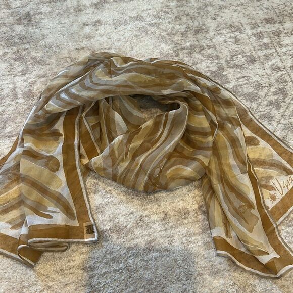 Vera Vintage sheer Brown and Cream Swirl Pattern Scarf - Picture 4 of 6